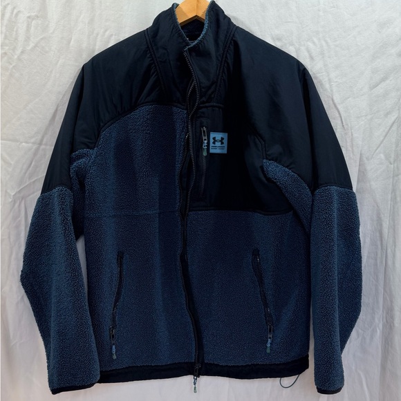 Under Armour Other - Under Armour Men’s Navy Blue Fleece Jacket with Black Panels